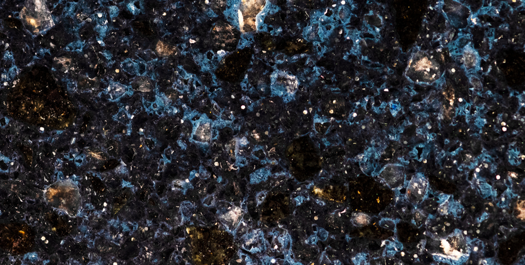 Patterned granite slab