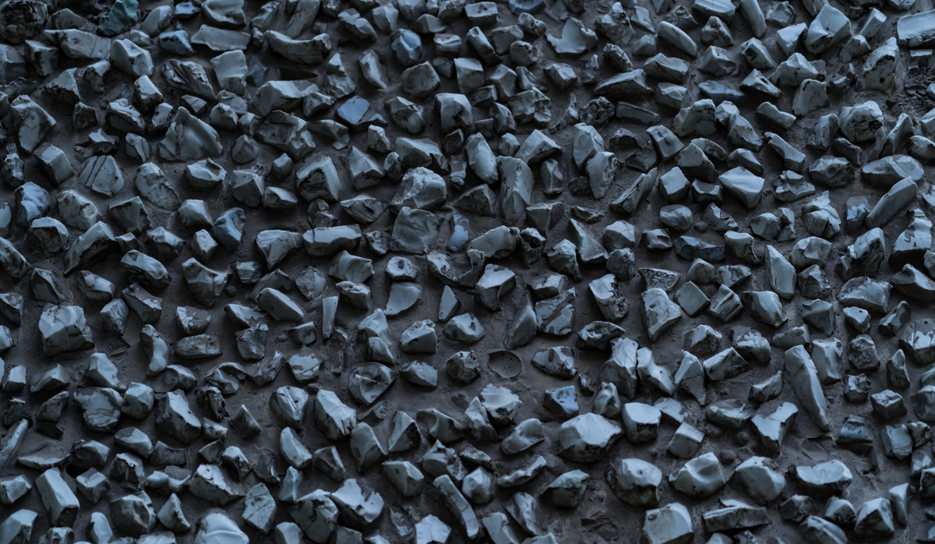 Iron ore lumps / crushed rock